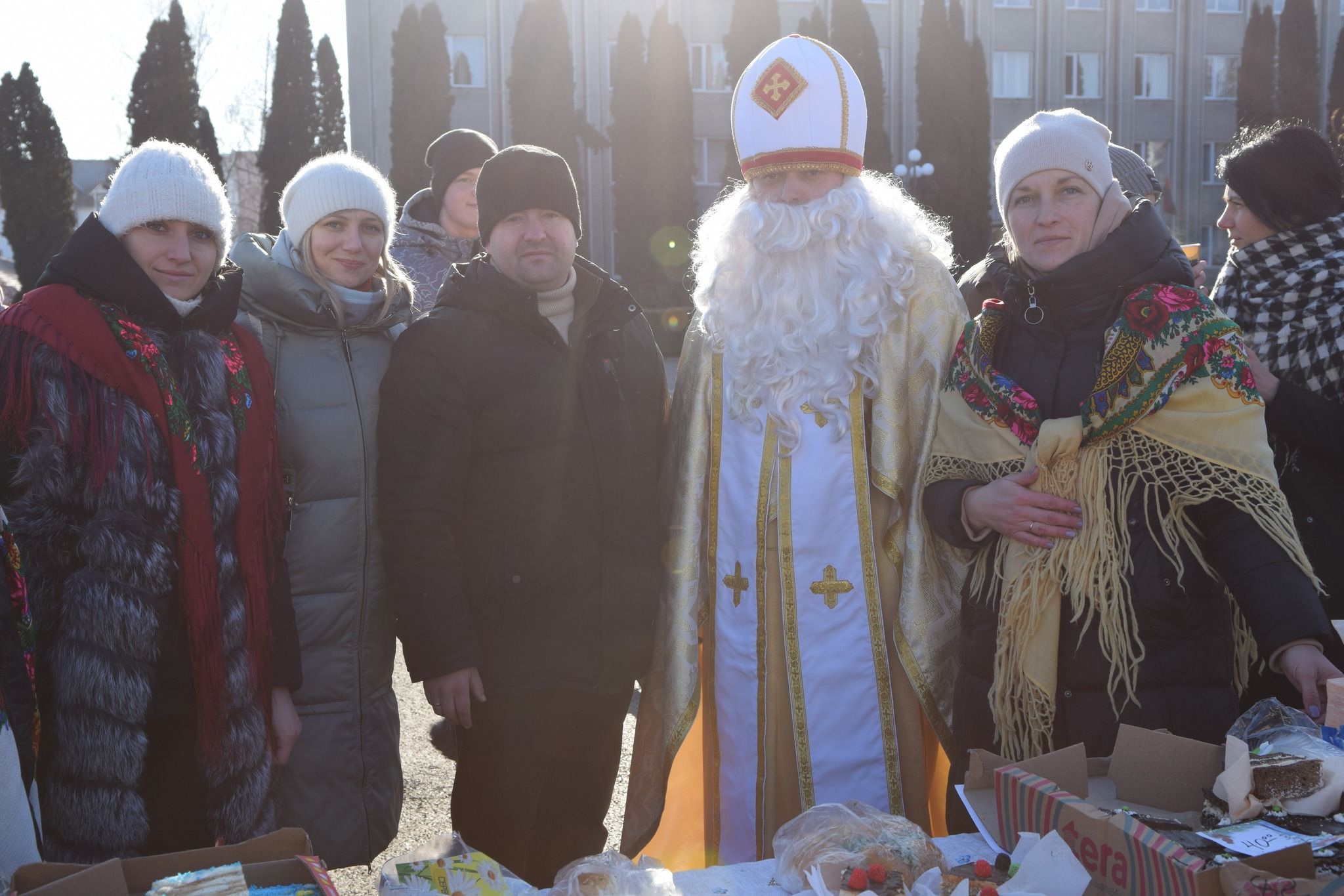 Новини Тернополя - фото з Майже 190 тисяч гривень виручили на благодійному ярмарку у Чорткові