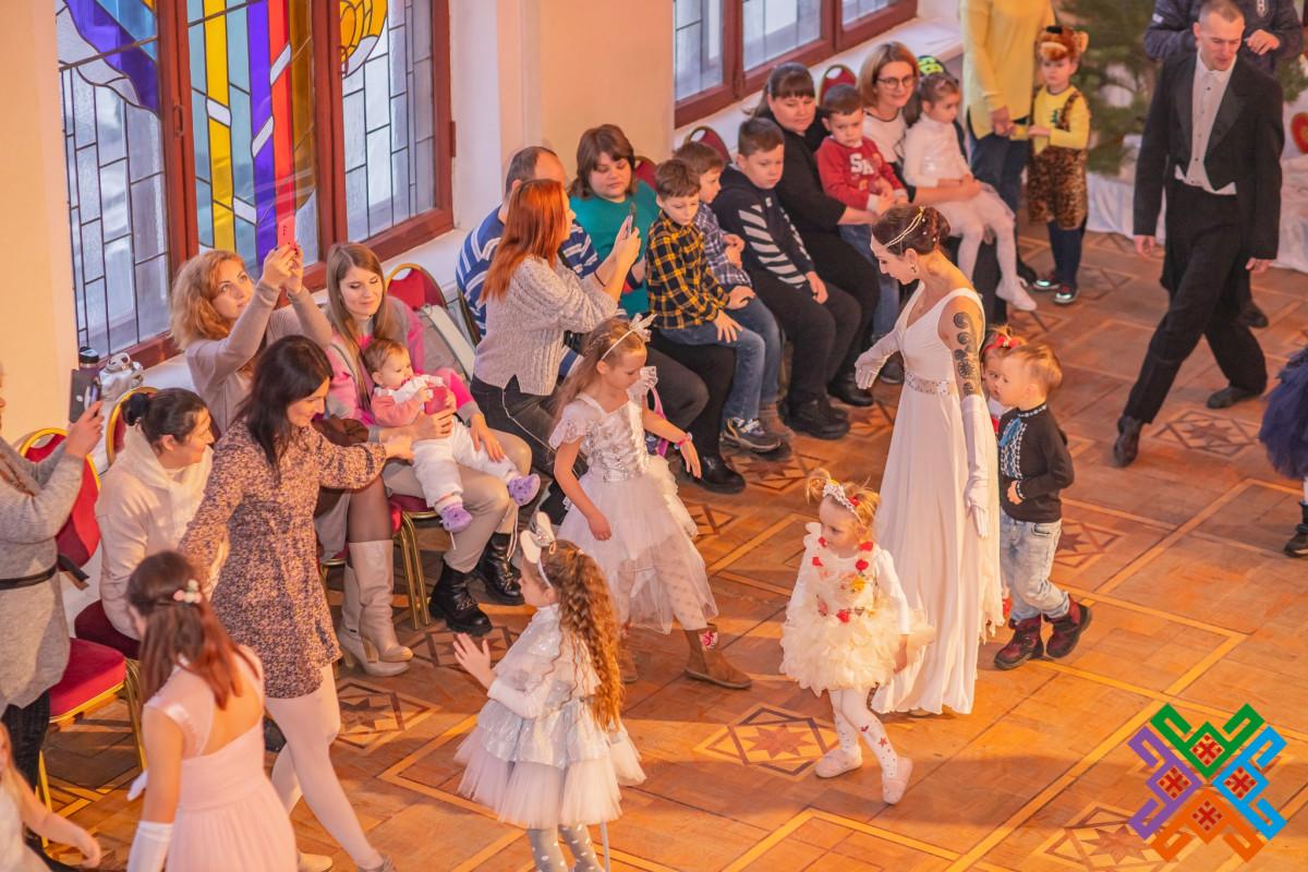 Новини Хмельницького - фото з У Хмельницькому відбувся перший різдвяний бал (ФОТО)