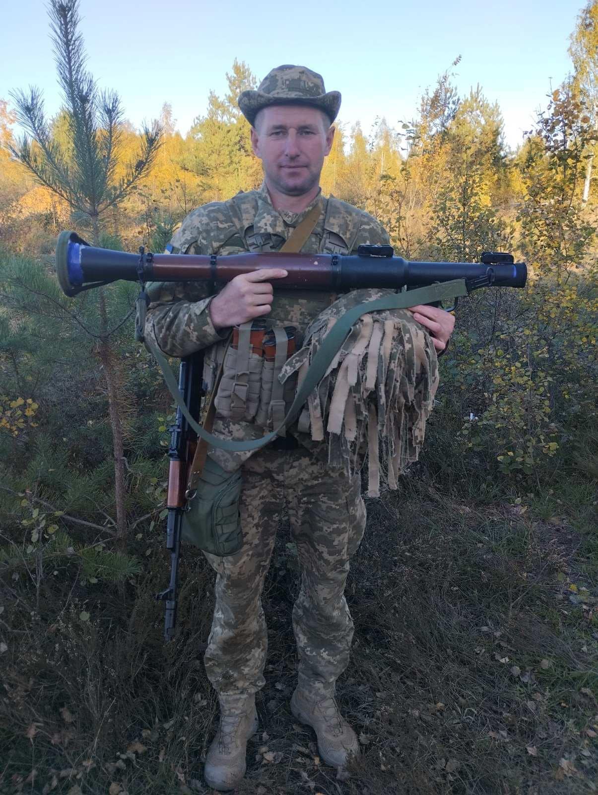 Новини Хмельницького - фото з “Спочивай з Богом, наш рідненький Юрчик”: у боях загинув захисник з Кам'янеччини