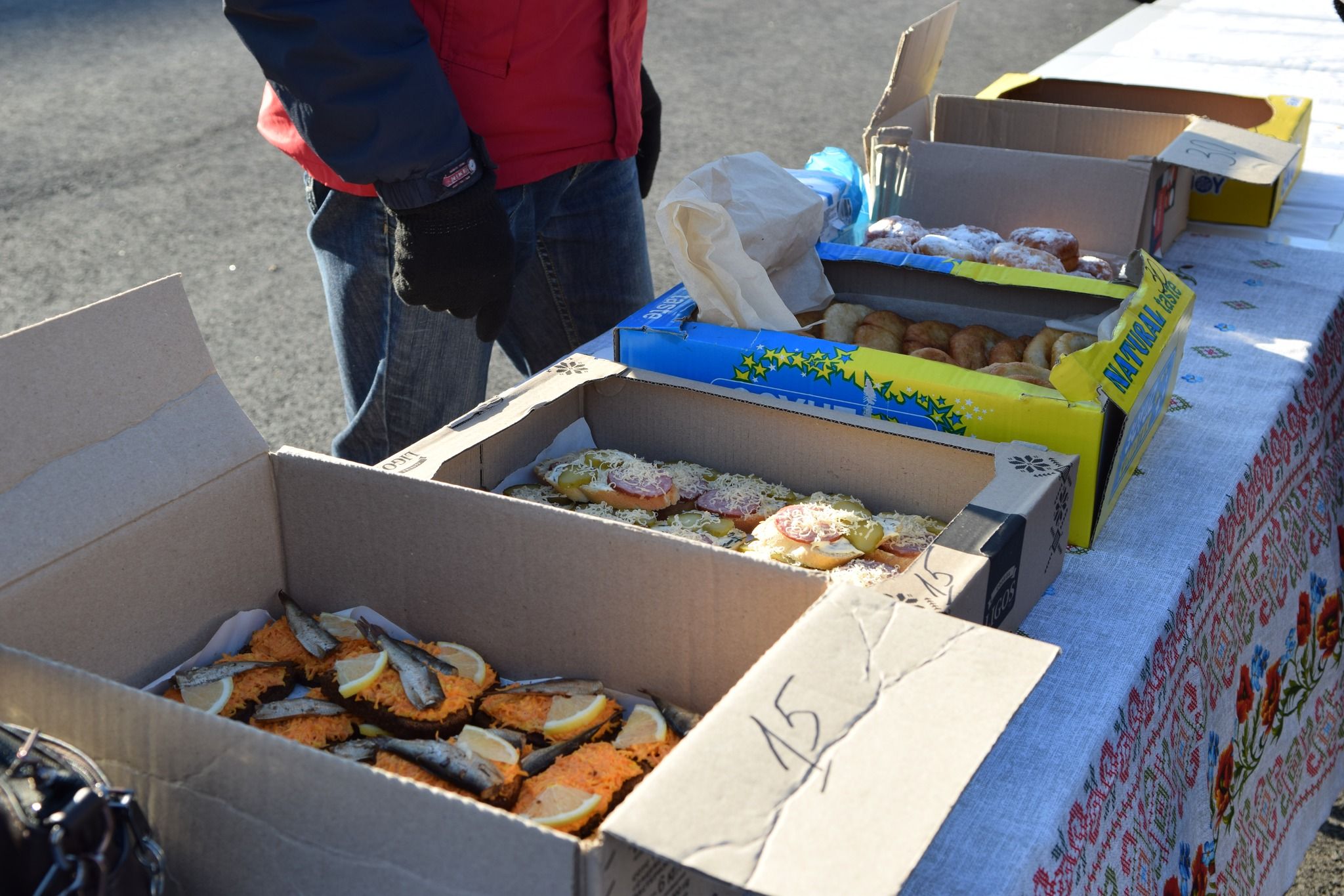 Новини Тернополя - фото з Майже 190 тисяч гривень виручили на благодійному ярмарку у Чорткові