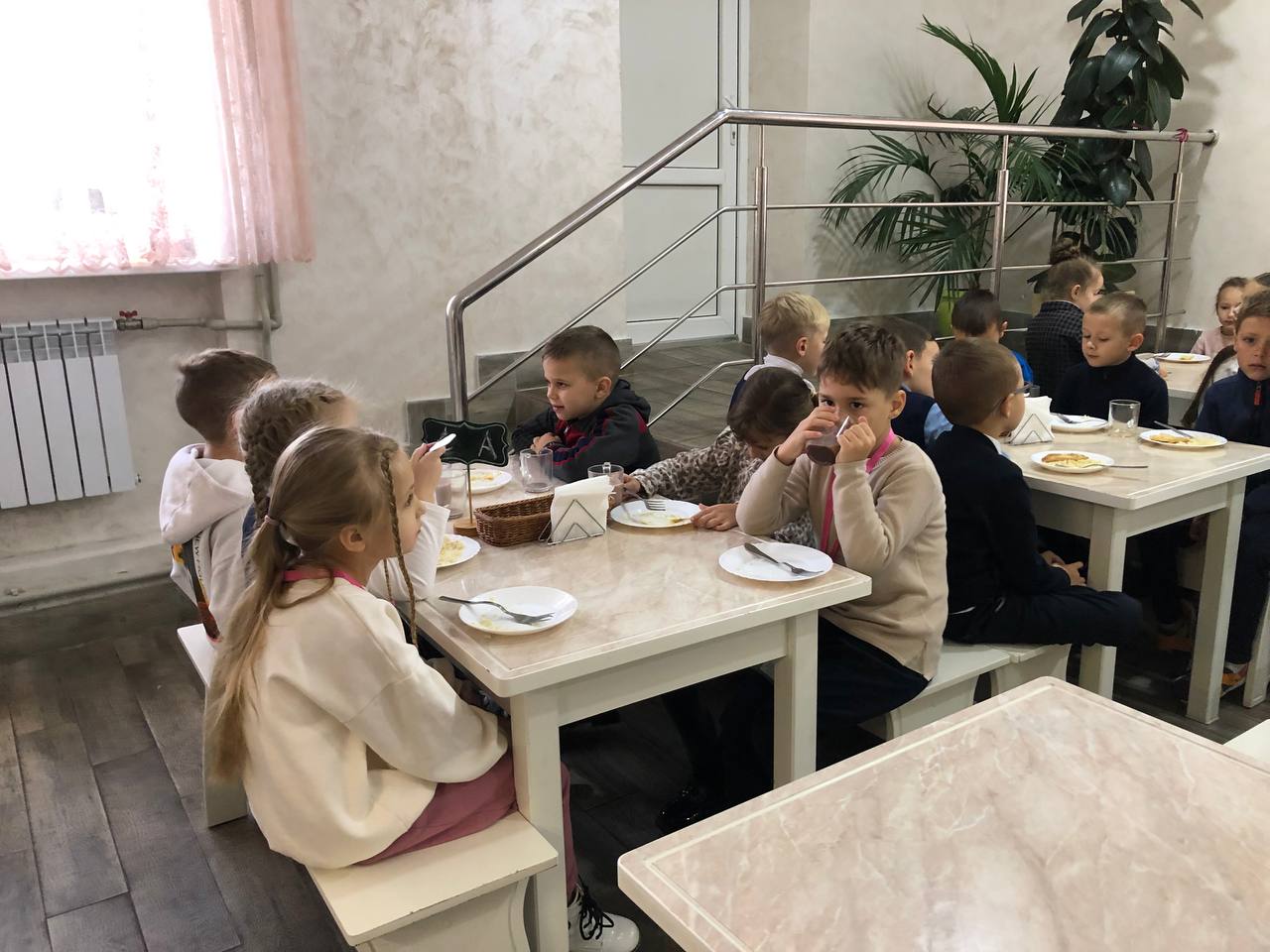 Новини Тернополя - фото з Учнів з Тернополя, батьки яких воюють, звільнять від оплати за харчування