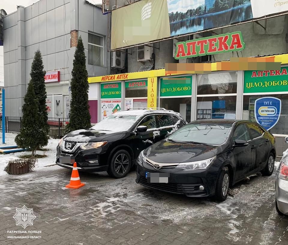 Новини Хмельницького - фото з У Хмельницькому пошкодили дві “Toyota”. Поліцейські шукають свідків аварій