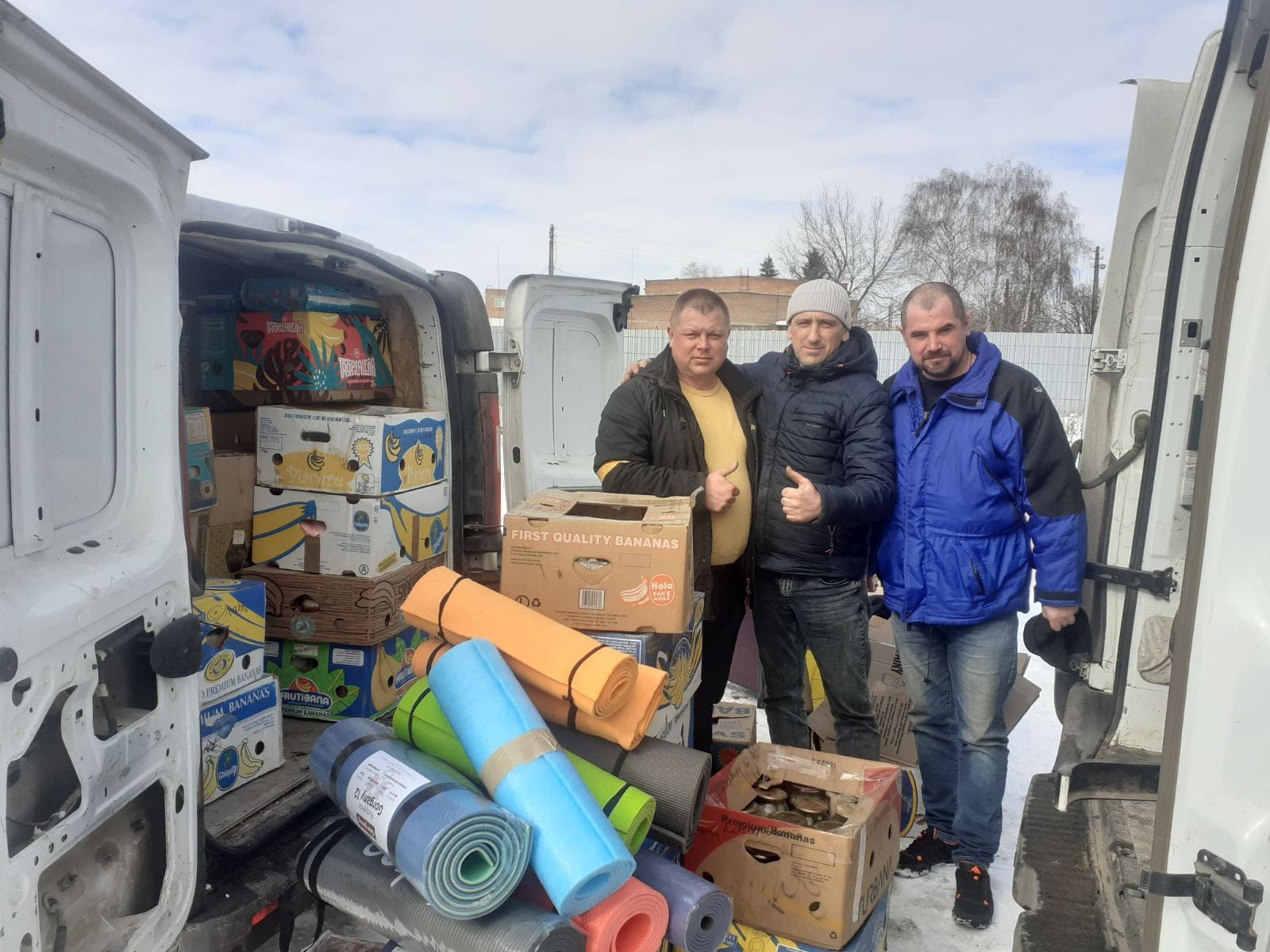 Новини Тернополя - фото з 10 місяців незламності: як волонтерський центр з Кременця допомагає українським захисникам