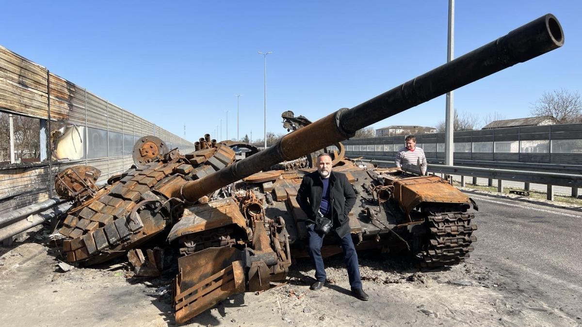 Новини Тернополя - фото з Олександр Ріпка вже офіційно очолив швидку. Про перші кроки на посаді та особисте — ексклюзивно для «20 хвилин»