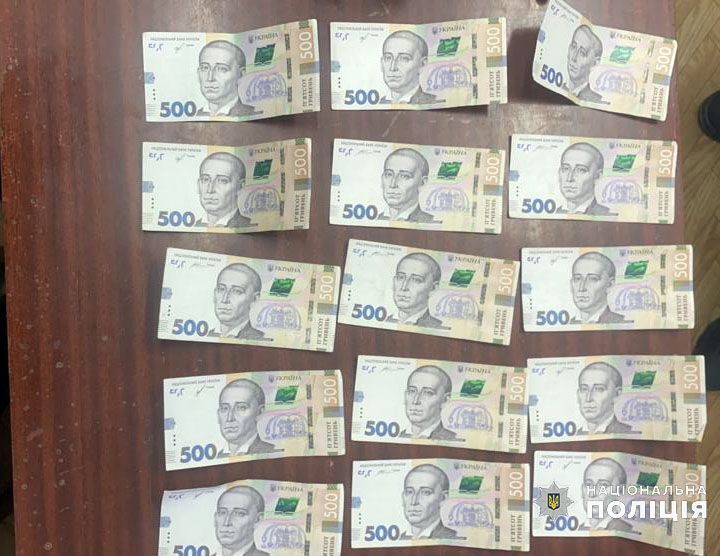 Новини Хмельницького - фото з У Старокостянтинові чоловік намагався підкупити слідчу. Давав 7 500 гривень