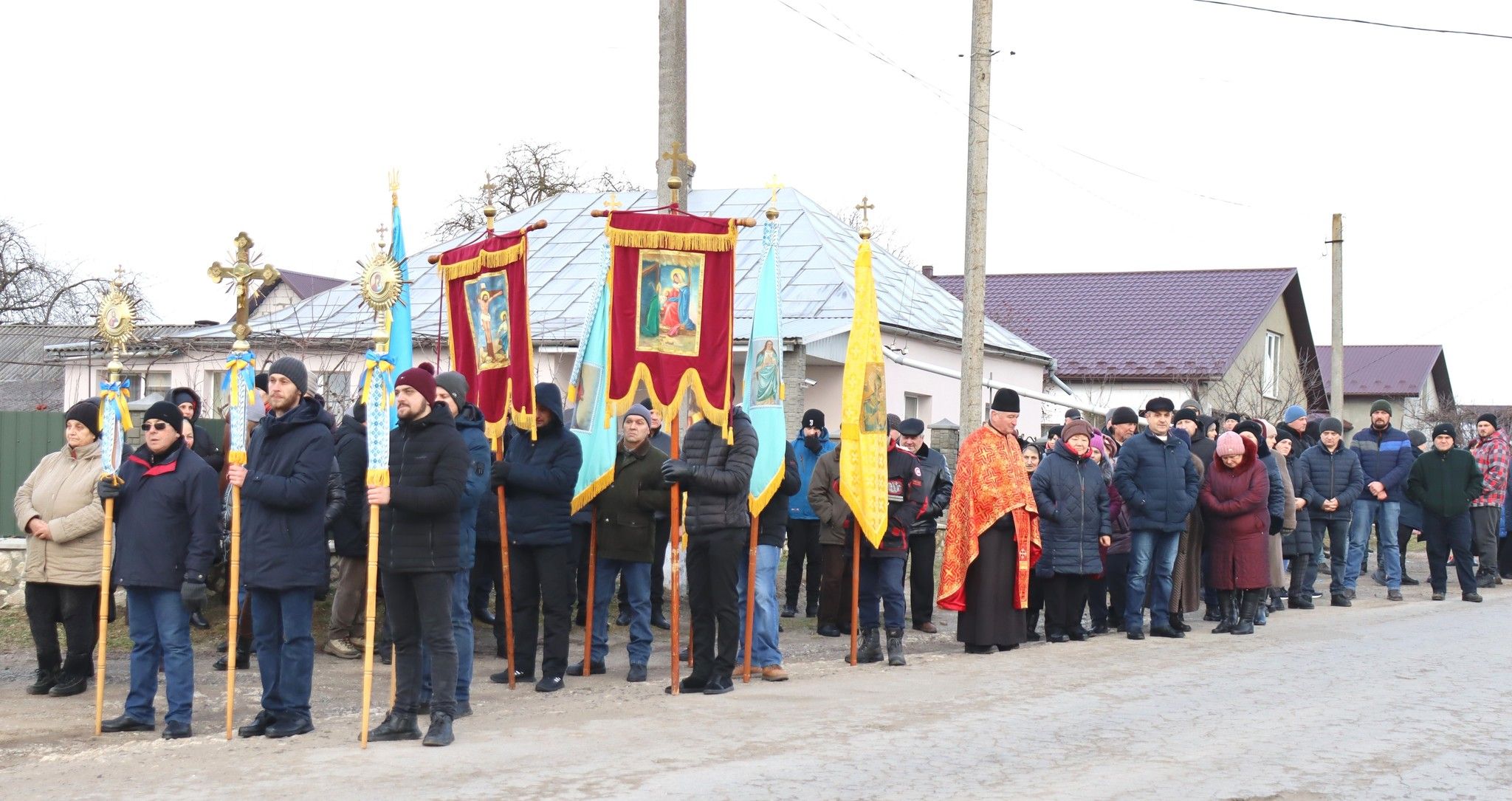 Новини Тернополя - фото з Тернопільщина прощається з загиблим Героєм Олегом Саїком