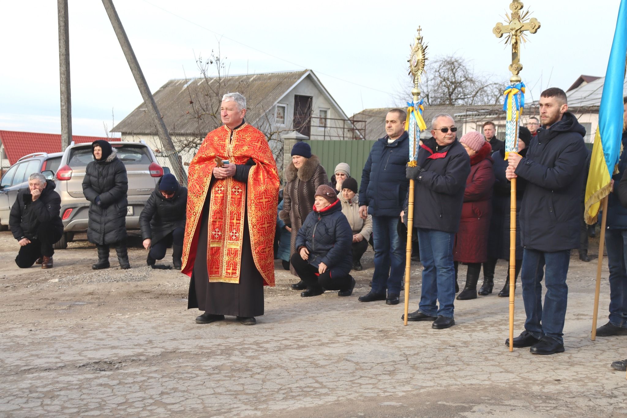 Новини Тернополя - фото з Тернопільщина прощається з загиблим Героєм Олегом Саїком