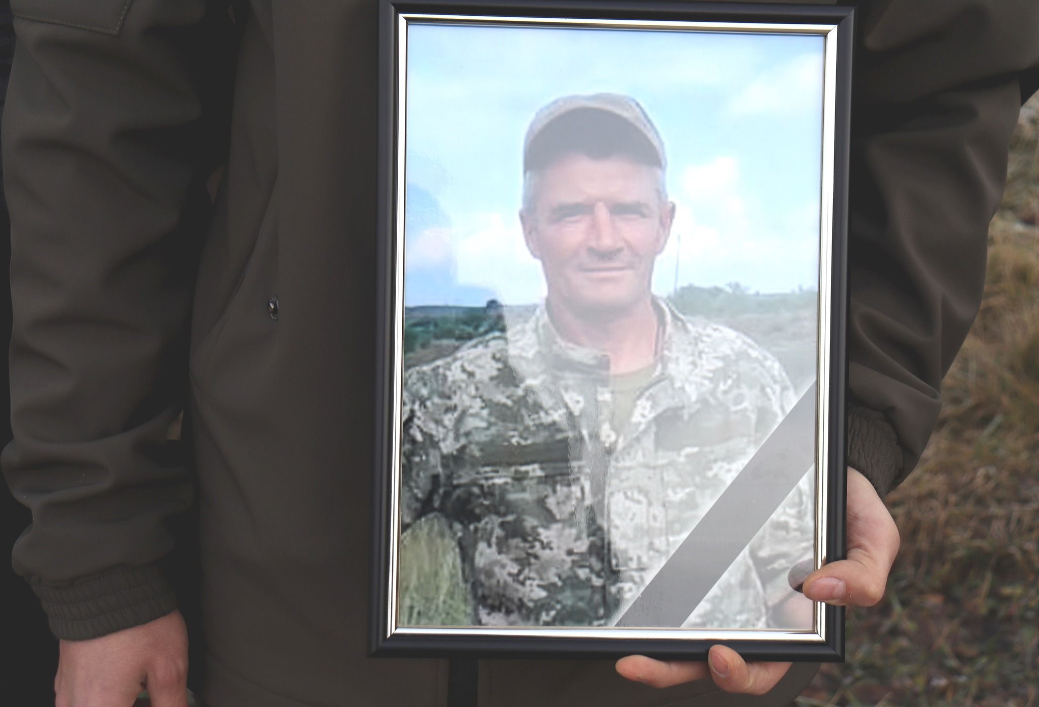 Новини Тернополя - фото з Тернопільщина прощається з загиблим Героєм Олегом Саїком