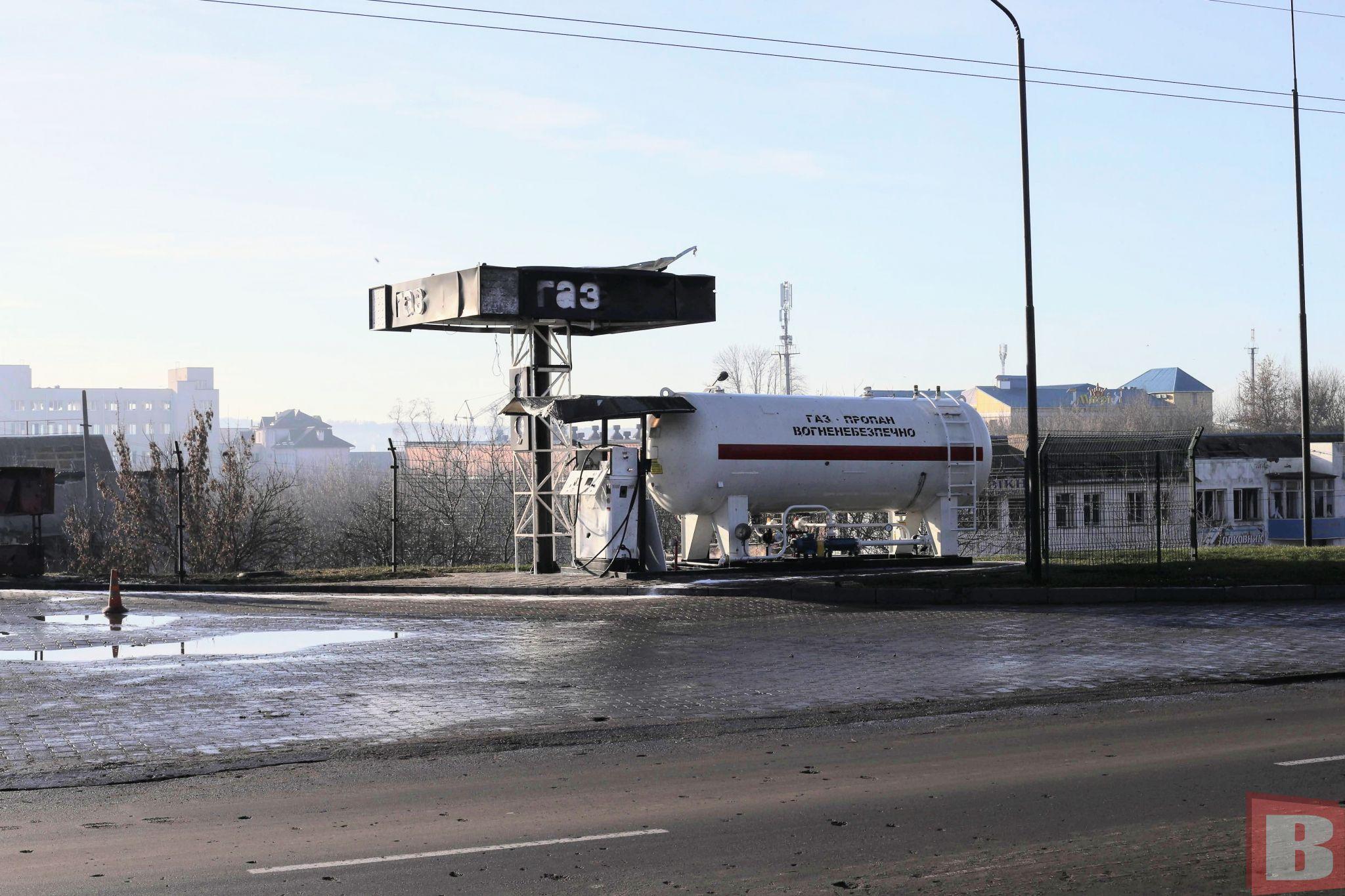 Новини Хмельницького - фото з Сюди прилетіли ракети: репортаж з місця обстрілу в Дубовому