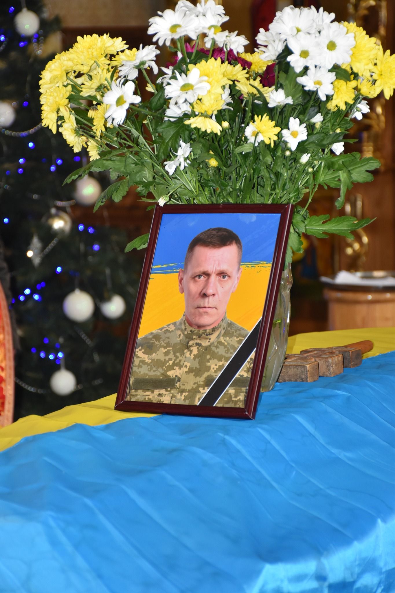 Новини Тернополя - фото з Втратили ще одного Героя: в дорозі на фронт помер воїн з Тернопільщини Роман Свердлик