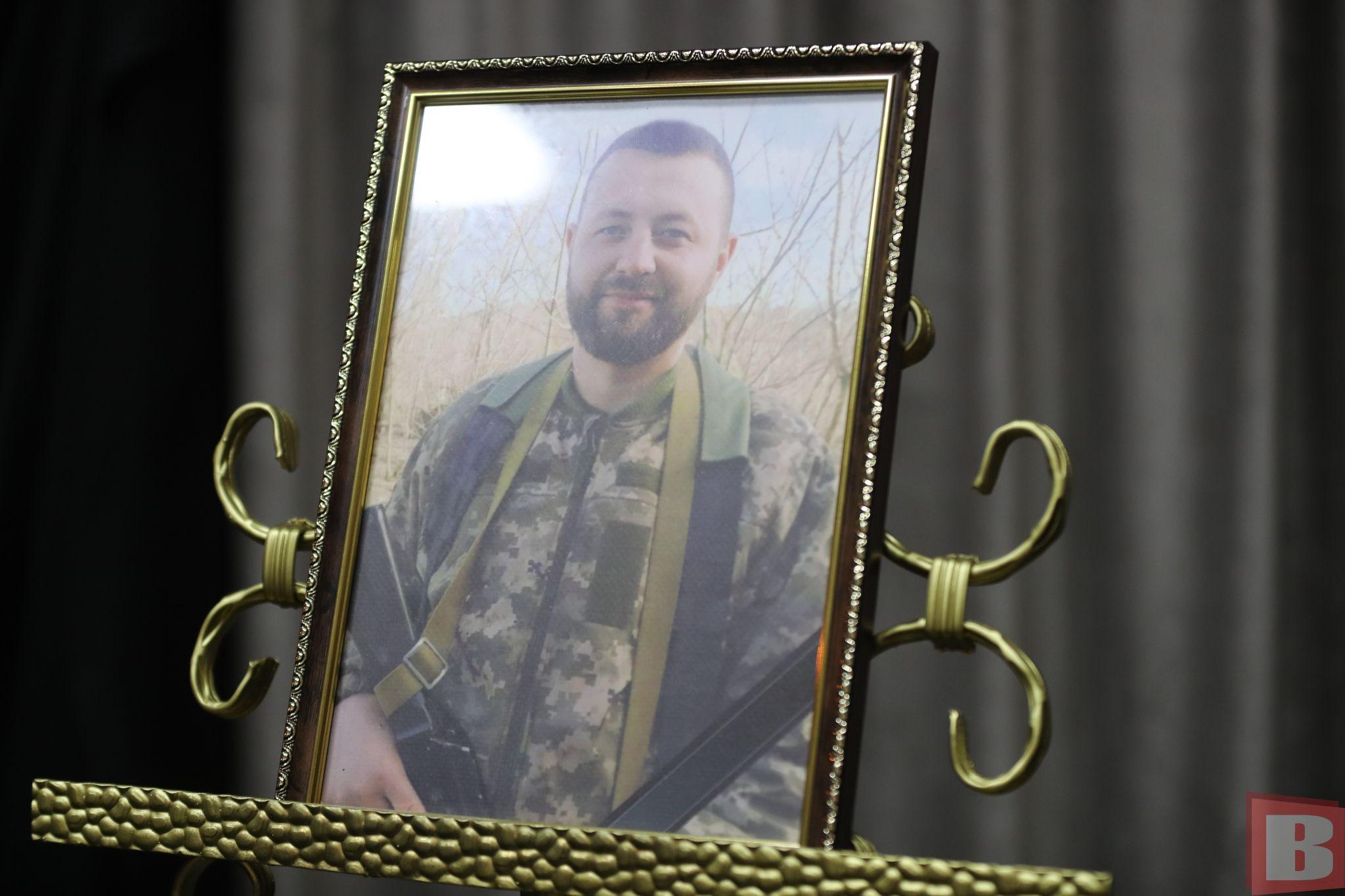 Новини Хмельницького - фото з Без батька залишилися двоє дітей. У Хмельницькому попрощалися з Андрієм Осадчуком