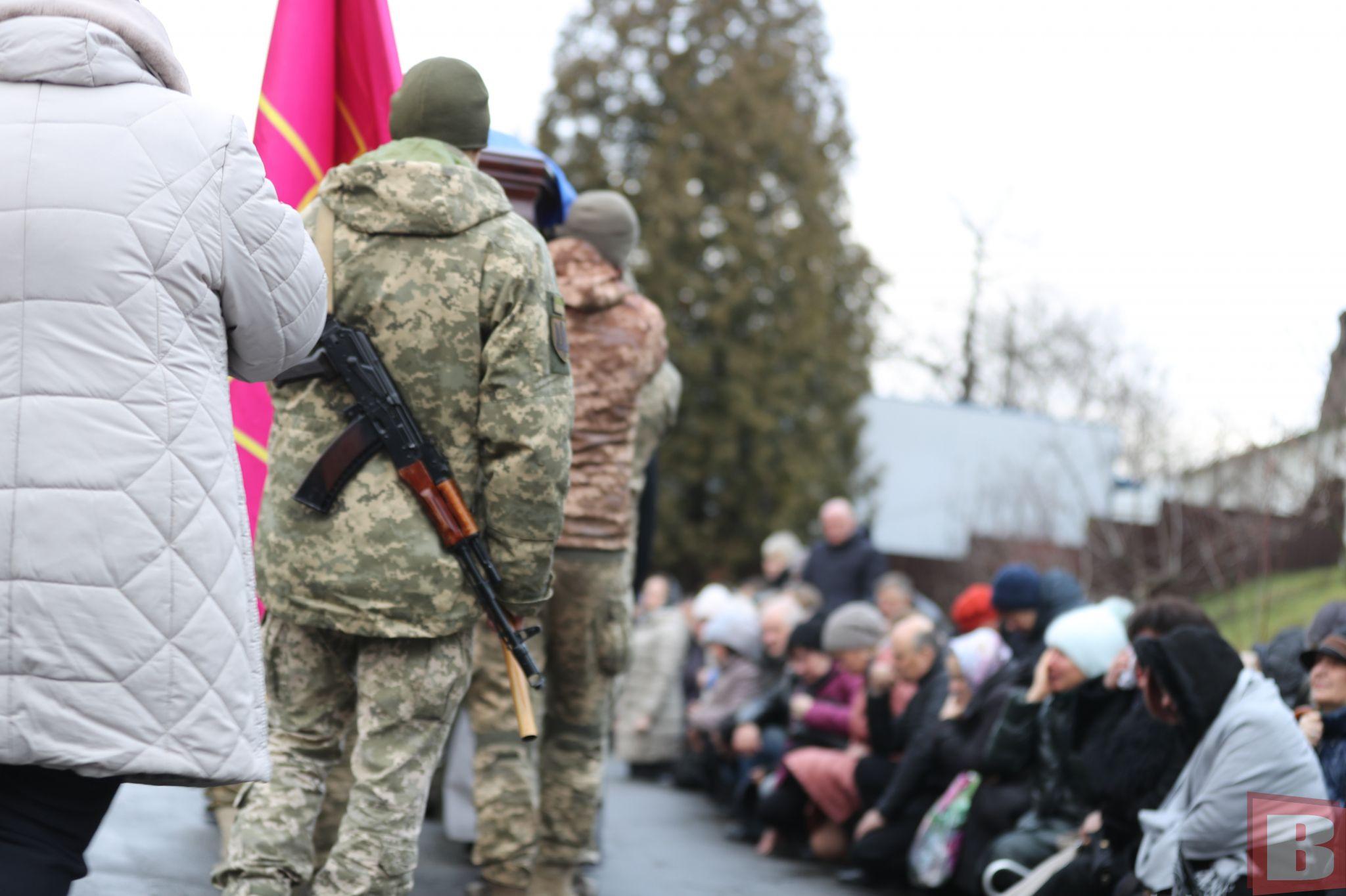 Новини Хмельницького - фото з Без батька залишилися двоє дітей. У Хмельницькому попрощалися з Андрієм Осадчуком