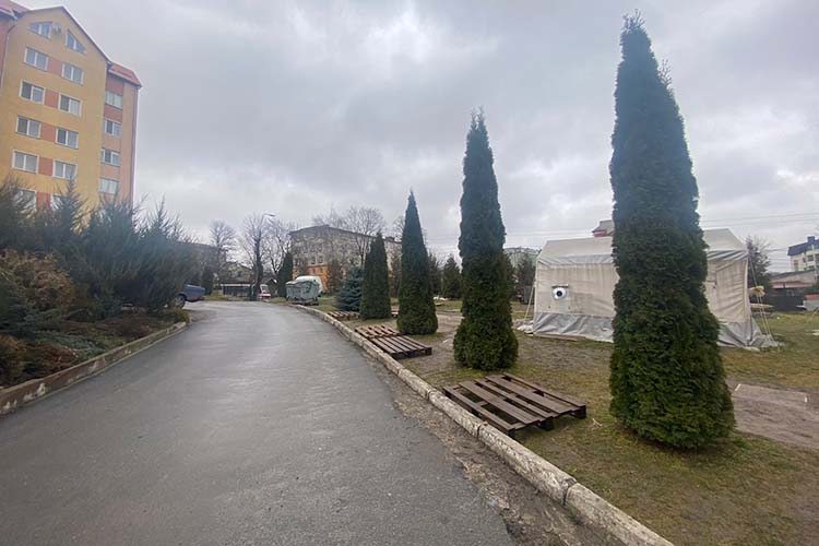 Новини Тернополя - фото з Вкрали гуманітарку в благодійників: тернопільські оперативники розшукали злочинців оперативники тернополя розшукали викрадачів гуманітарки