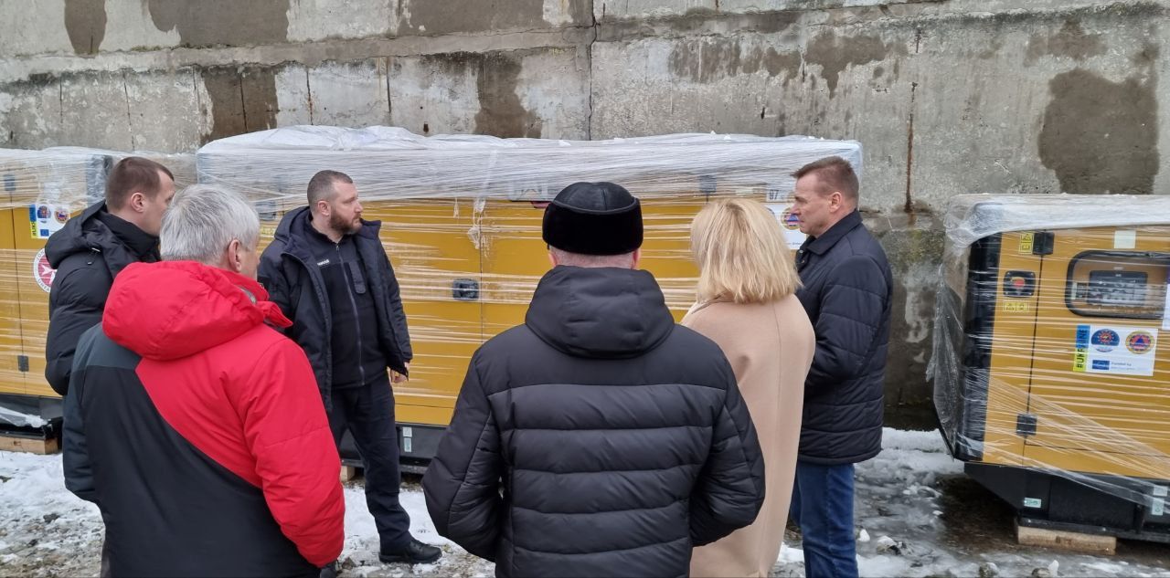 Новини Хмельницького - фото з Італійська компанія передала потужний генератор для Хмельницької обласної лікарні (ФОТО)