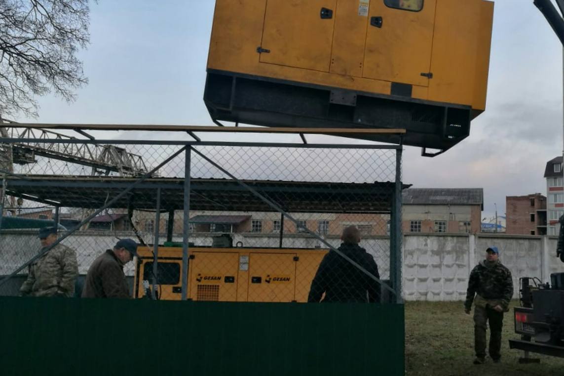 Новини Хмельницького - фото з Італійська компанія передала потужний генератор для Хмельницької обласної лікарні (ФОТО)