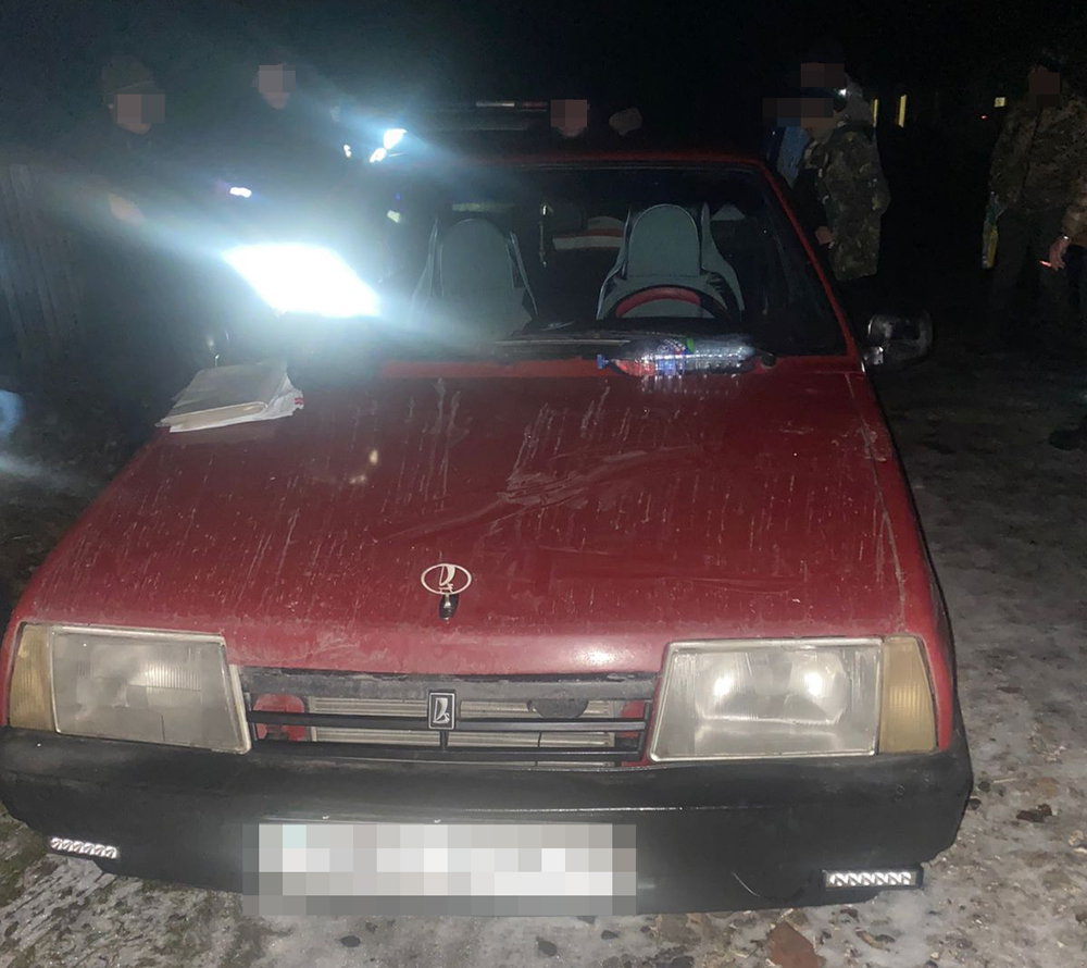 на звягельщині поліцейські затримали браконьєрів з нелегальною зброєю
