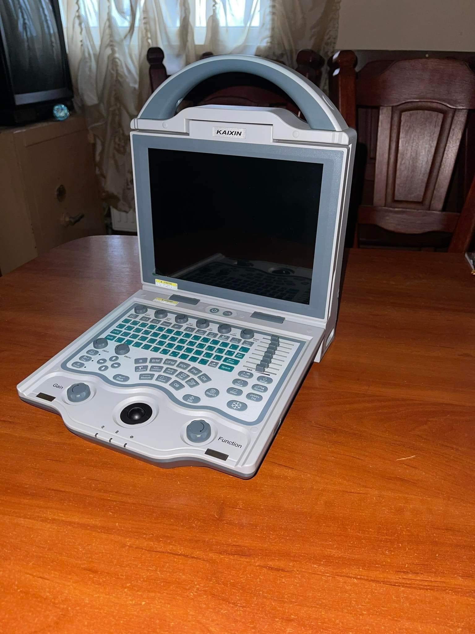 Новини Хмельницького - фото з Американець подарував хмельницькому шпиталю ветмедицини апарат УЗД (ФОТО)