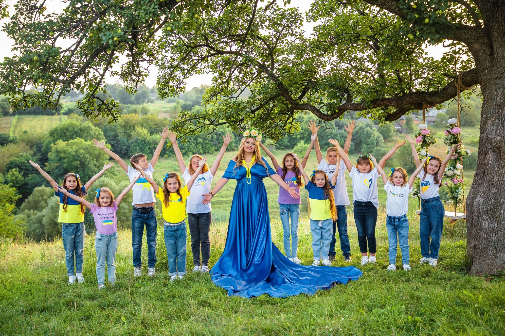 Новини Вінниці - фото з «Віра у майбутнє»: вінничанка Elen Smile презентувала новий відеокліп