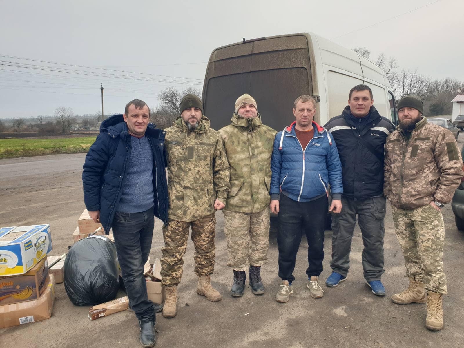 Новини Тернополя - фото з В одному з сіл Лановеччини люди згуртувались і придбали авто для односельця на фронті