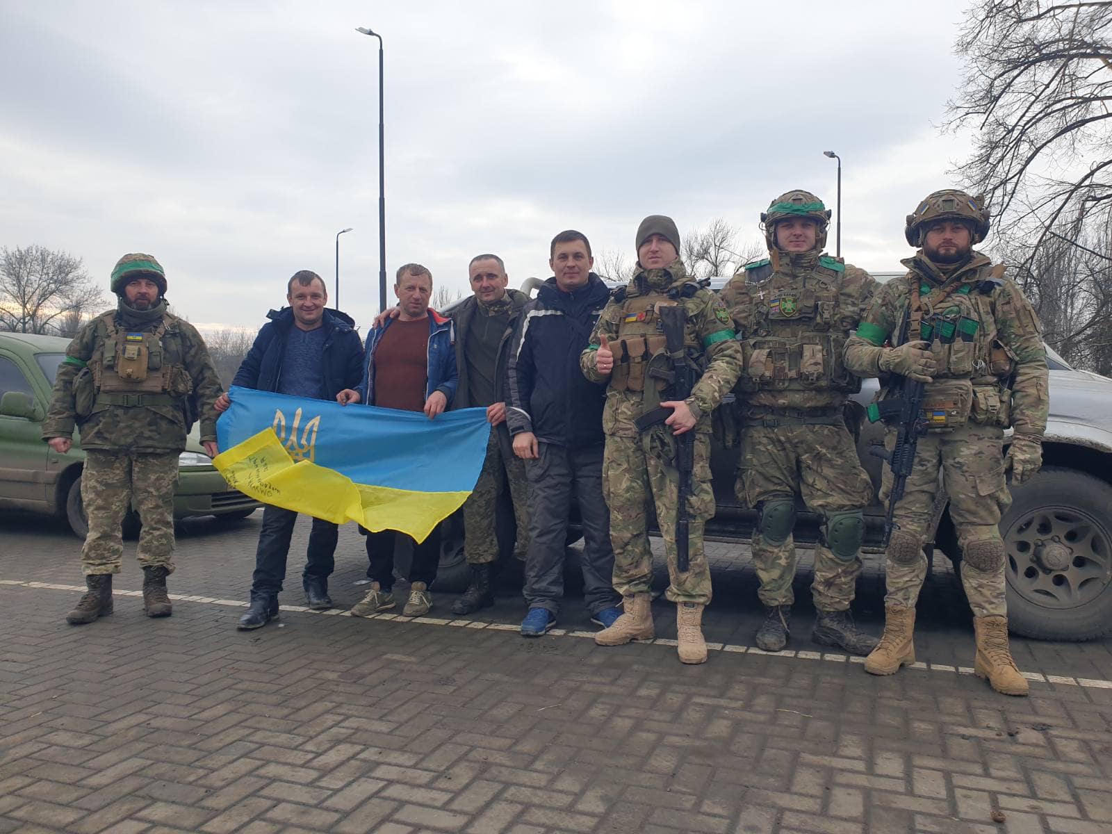 Новини Тернополя - фото з В одному з сіл Лановеччини люди згуртувались і придбали авто для односельця на фронті
