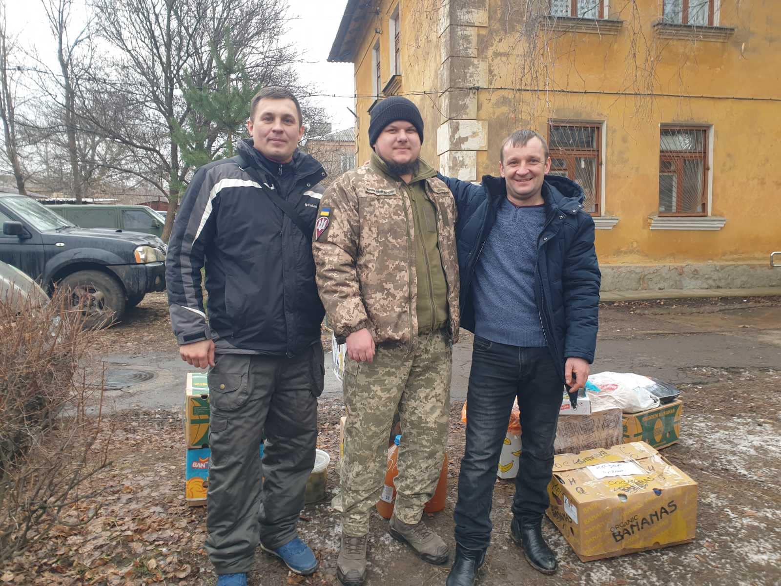 Новини Тернополя - фото з В одному з сіл Лановеччини люди згуртувались і придбали авто для односельця на фронті