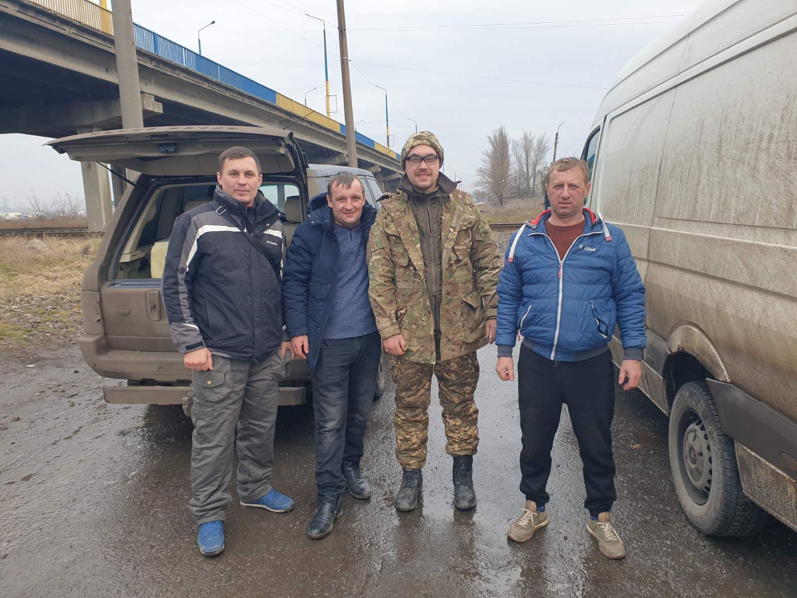 Новини Тернополя - фото з В одному з сіл Лановеччини люди згуртувались і придбали авто для односельця на фронті