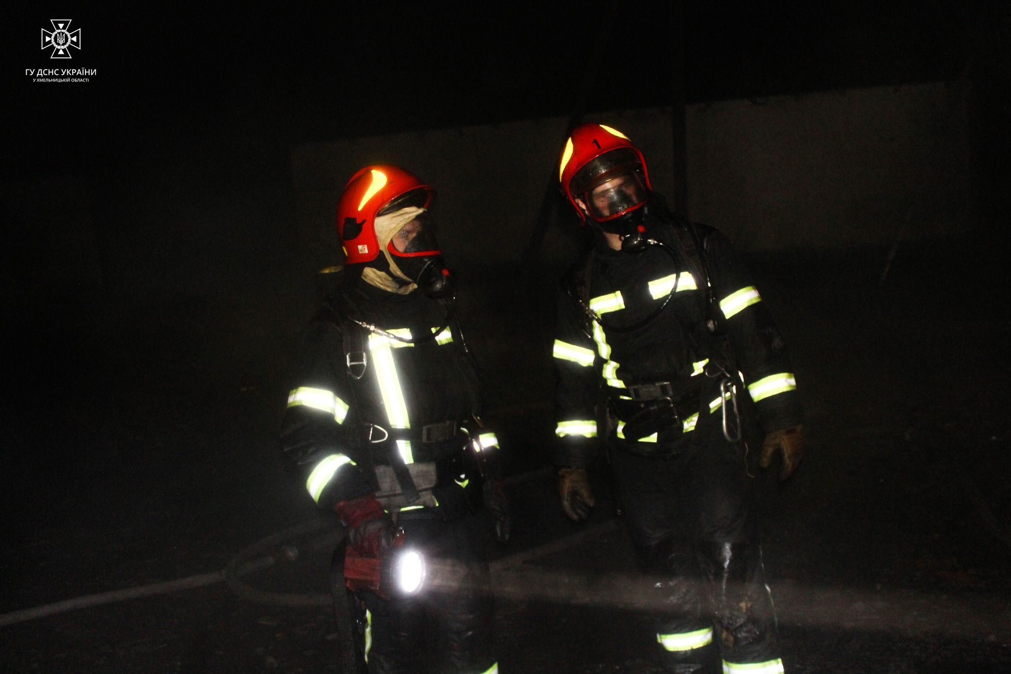 Новини Хмельницького - фото з Масштабна пожежа у Хмельницькому районі: згоріло виробництво пластику (ФОТО, ВІДЕО)