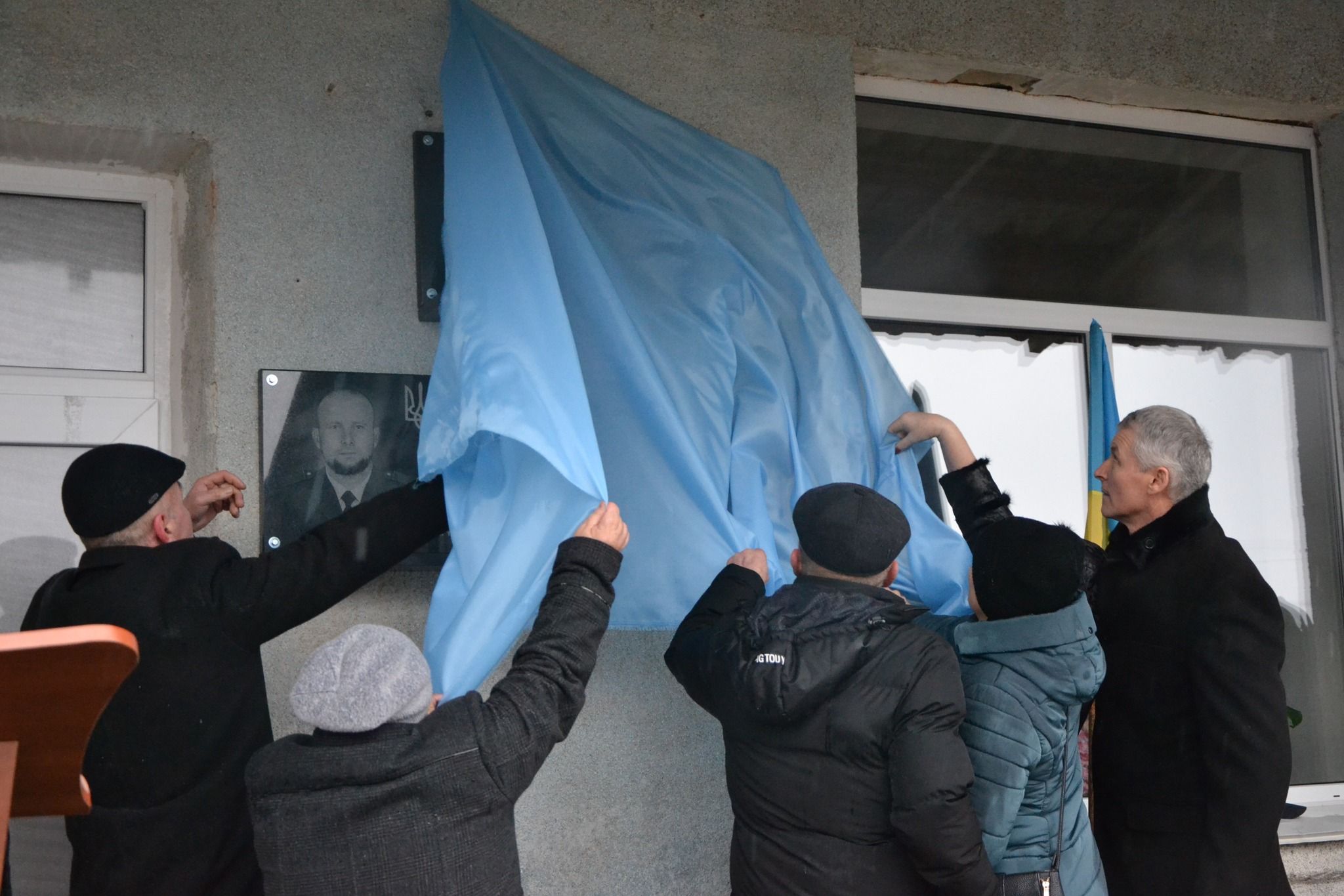 Новини Хмельницького - фото з У гімназії в Полонному відкрили 3 меморіали загиблим воїнам