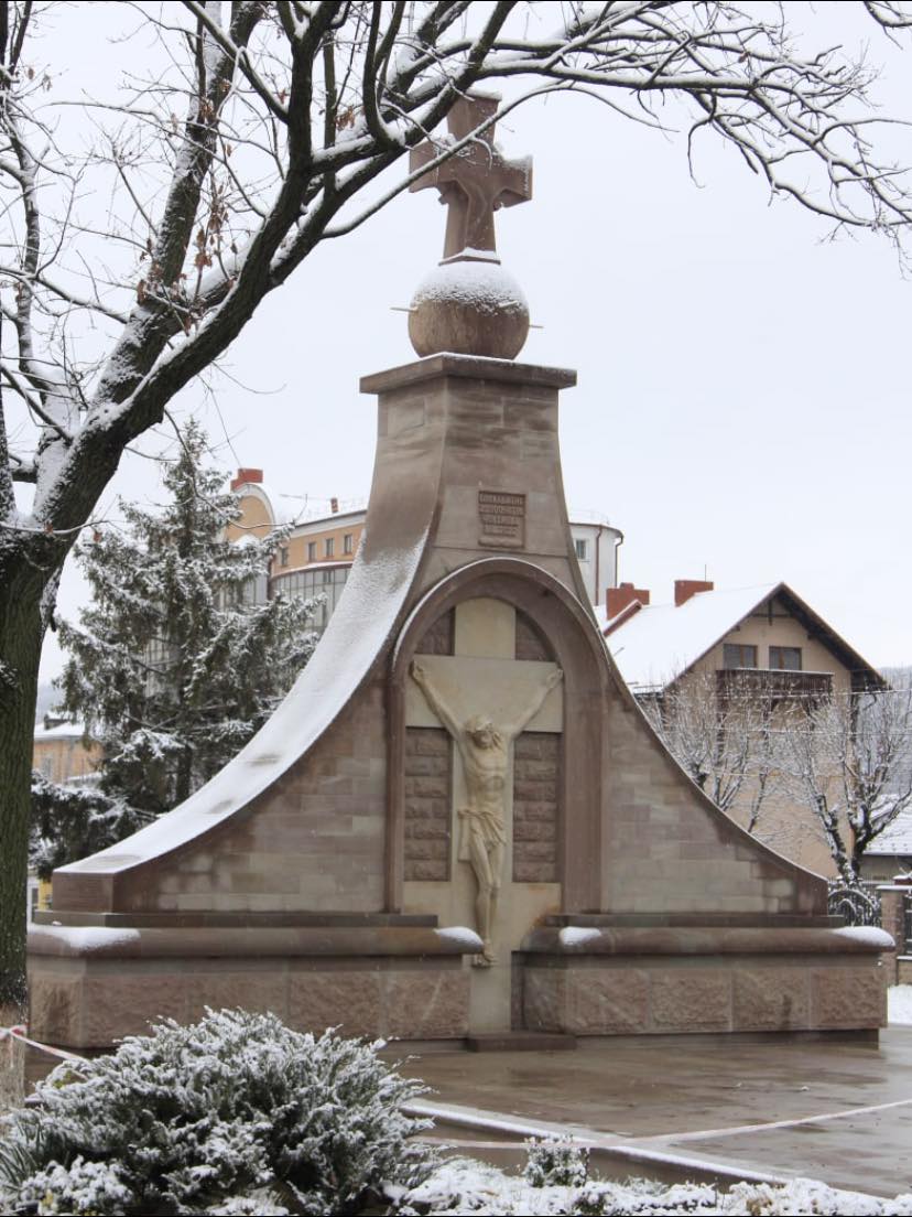 Новини Тернополя - фото з Глава УГКЦ Блаженніший Святослав освятить Місійний Хрест у Чорткові