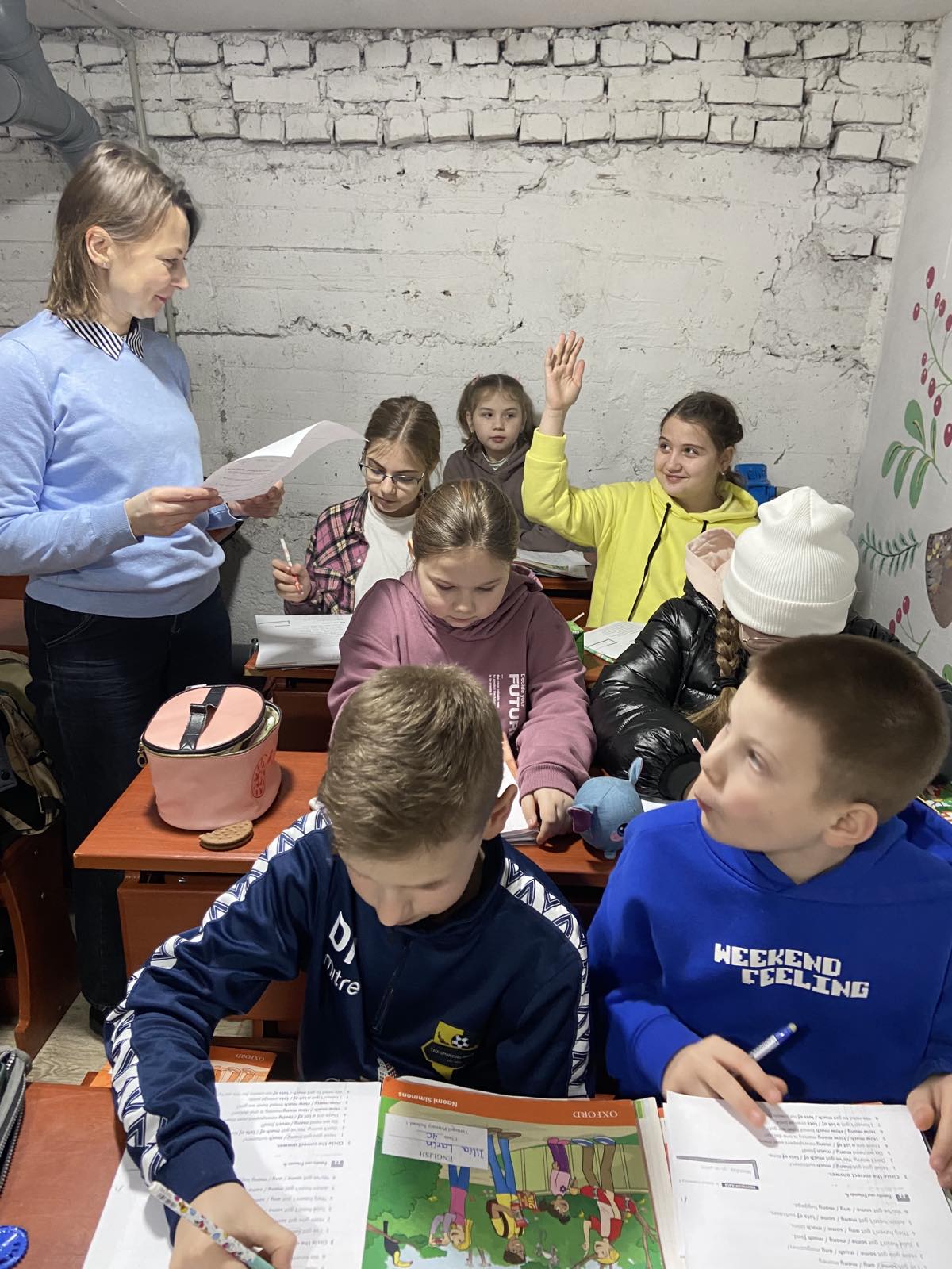 Новини Тернополя - фото з Як у Тернополі під час тривоги школярі і навчаються, і веселяться