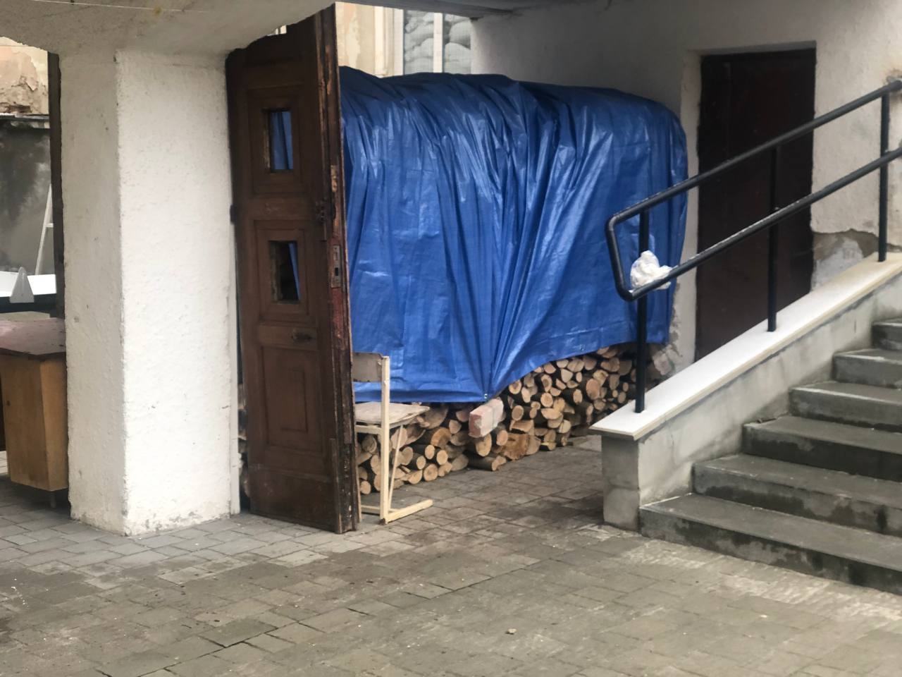Новини Тернополя - фото з Є біотуалети, каремати і польова кухня. Ми перевірили пункти масового проживання у школах