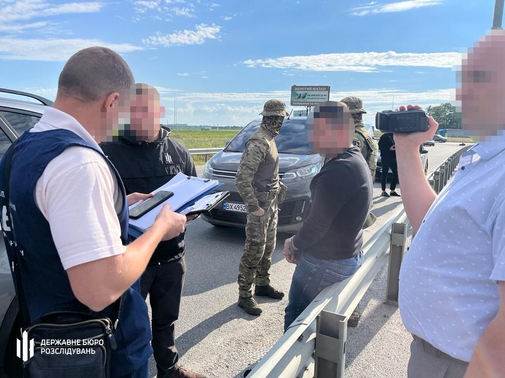 Новини Хмельницького - фото з Вимагав хабар у підозрюваного: судитимуть правоохоронця з Хмельниччини