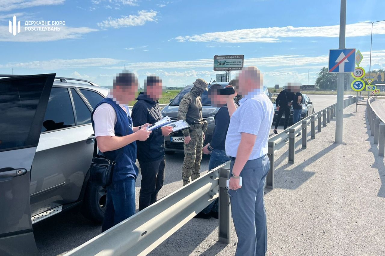 Новини Хмельницького - фото з Вимагав хабар у підозрюваного: судитимуть правоохоронця з Хмельниччини