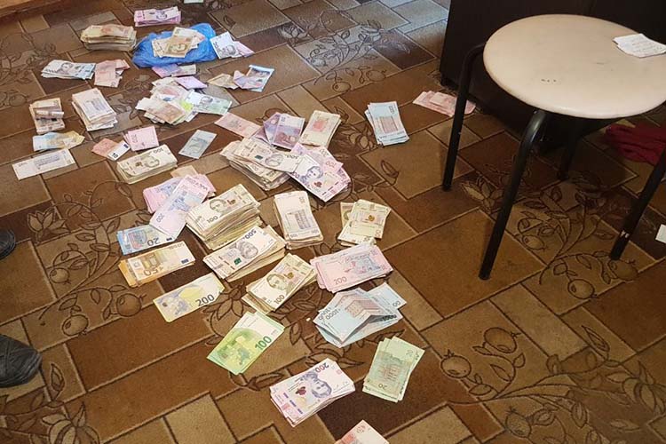 Новини Тернополя - фото з Сутенерку, яка переховувалася від правосуддя, розшукали правоохоронці Тернополя