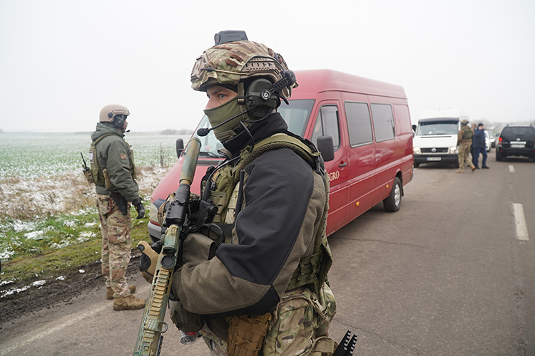 Новини Тернополя - фото з «Бізнесменам» з Тернопільщини, які незаконно переправляли чоловіків за кордон, оголосили підозру
