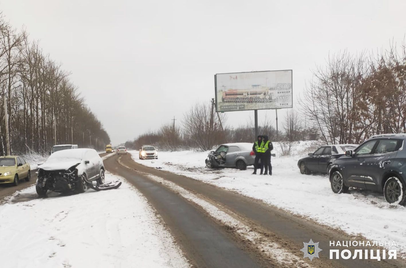 Новини Хмельницького - фото з ДТП на Західно-Окружній: водій легковика потрапив до лікарні