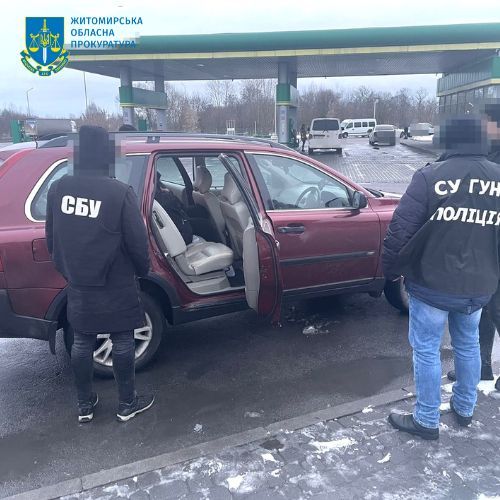 Новини Житомира - фото з 42-річний  бердичівлянин продавав автомобілі, ввезені  в Україну як допомога ЗСУ