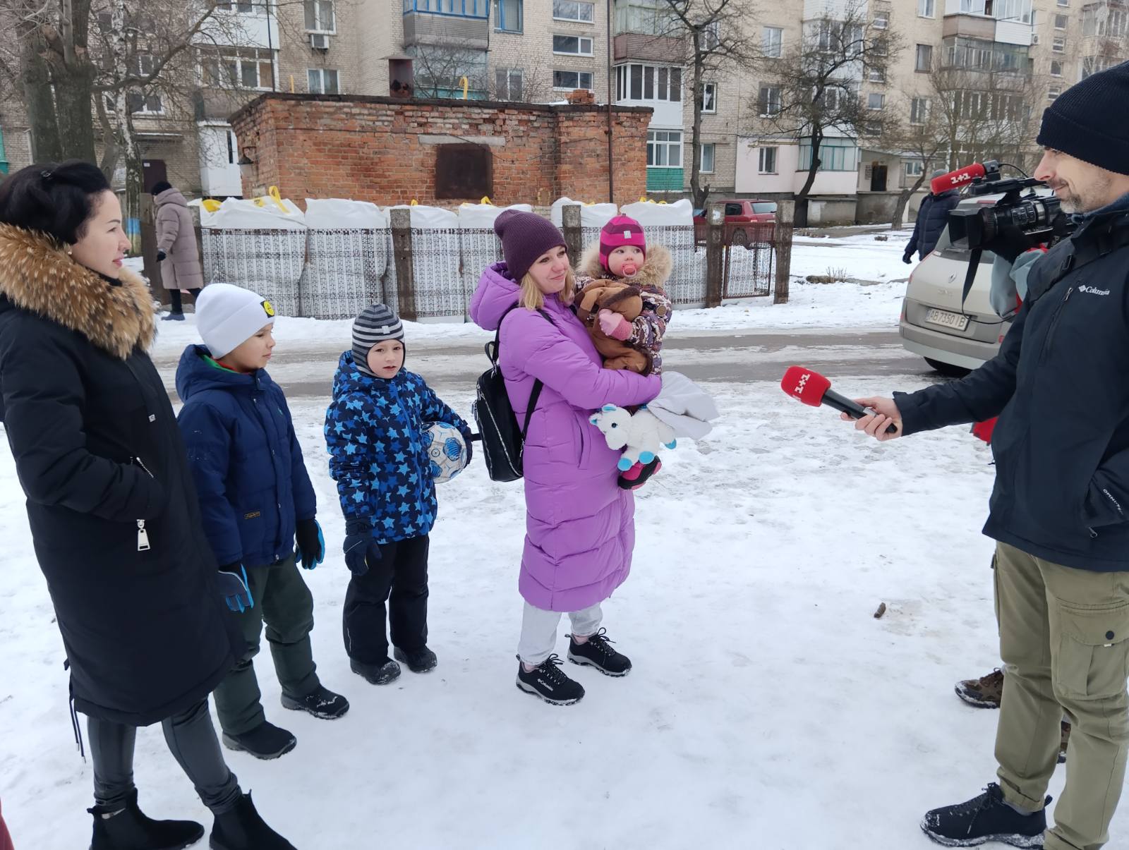 Новини Козятина - фото з Фото дня: до Козятина приїздили журналісти «1+1». Знімали сюжет про Петра Чорного