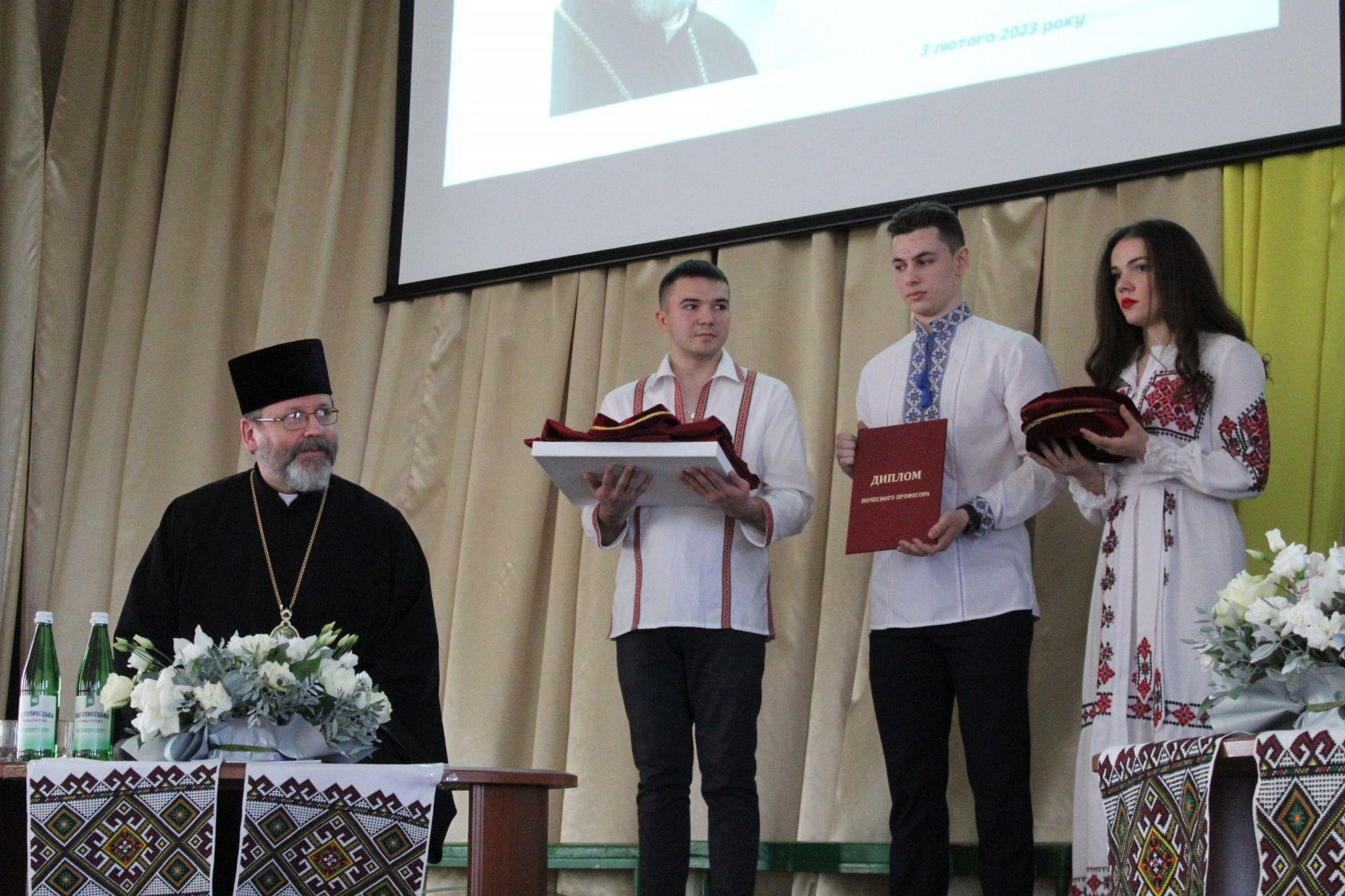 Новини Тернополя - фото з Блаженніший Святослав у Тернополі розповів про власні переживання під час війни і про перемогу