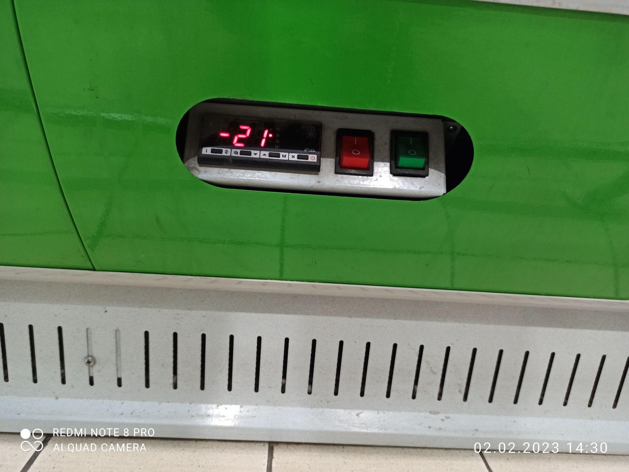 Новини Тернополя - фото з Надірвані упаковки та сліди рідини. Ми перевірили, у якому стані заморожені продукти в магазинах