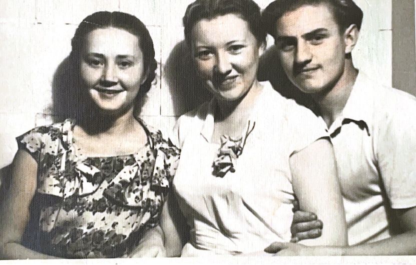 Новини Вінниці - фото з «Він мав би пам’ятати мій акордеон». Не тільки Степанець прославив четверту школу