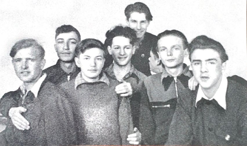 Новини Вінниці - фото з «Він мав би пам’ятати мій акордеон». Не тільки Степанець прославив четверту школу