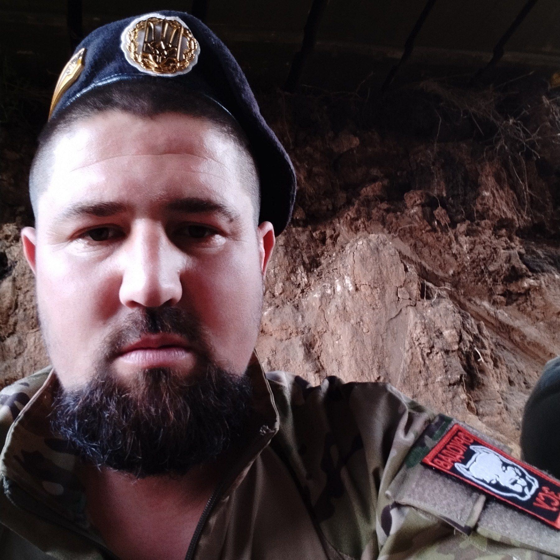 Новини Тернополя - фото з У сирому підвалі не було навіть туалету. Історія пораненого бійця, який пережив полон і не зламався