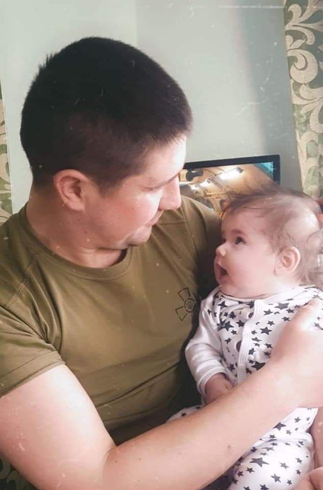 Новини Тернополя - фото з У сирому підвалі не було навіть туалету. Історія пораненого бійця, який пережив полон і не зламався