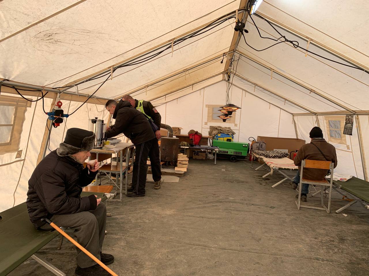 Новини Вінниці - фото з Небагатолюдно, хоч завжди є світло та тепло. Що змінилося у «пунктах незламності» Вінниці