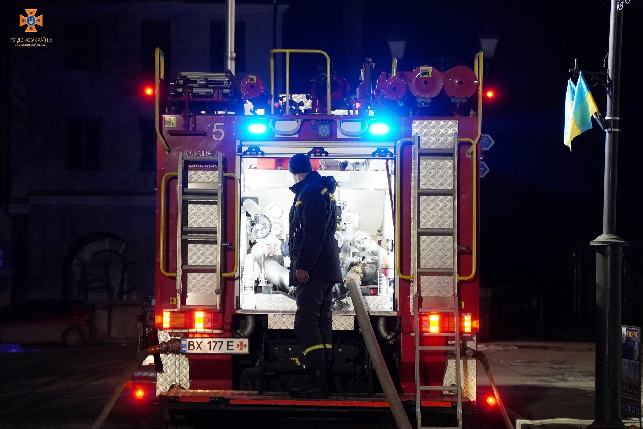 Новини Хмельницького - фото з У Кам’янці горів готельно-розважальний комплекс (ФОТО)