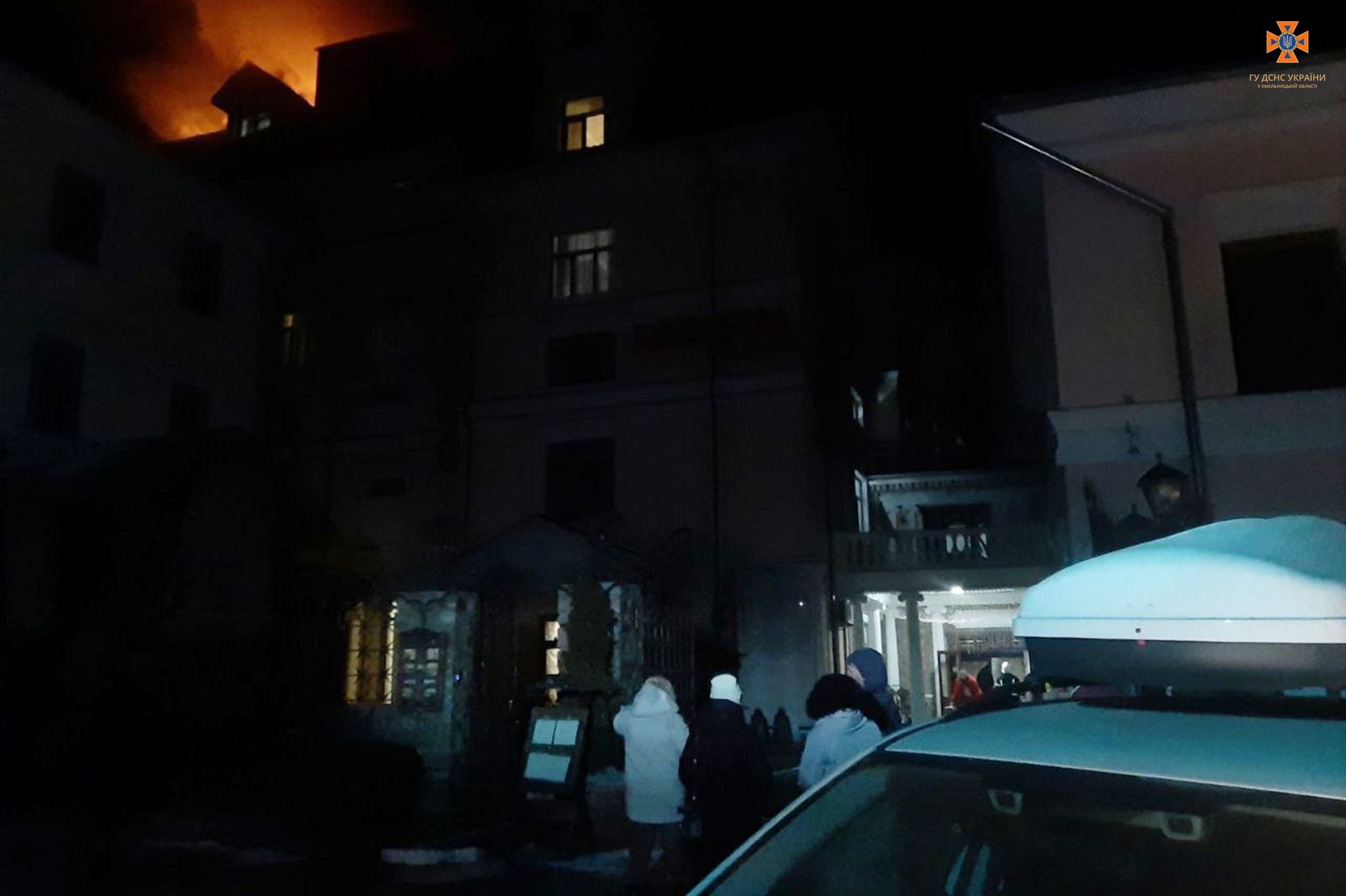 Новини Хмельницького - фото з У Кам’янці горів готельно-розважальний комплекс (ФОТО)