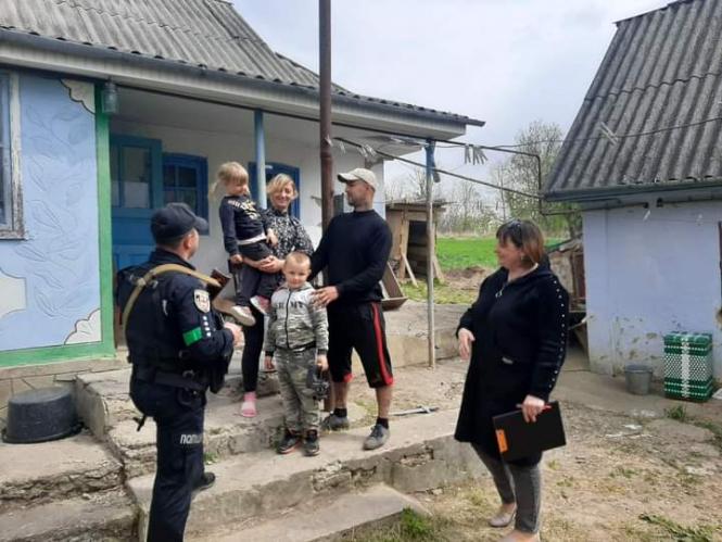 Новини Вінниці - фото з Село на Вінниччині, де мешкає всього тисяча людей, прихистило майже 400 переселенців