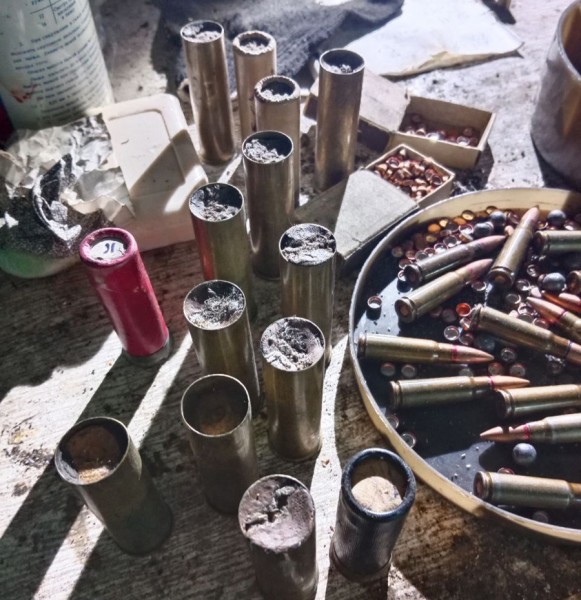 за добу поліцейські вилучили вибухівку та боєприпаси у двох жителів житомирщини