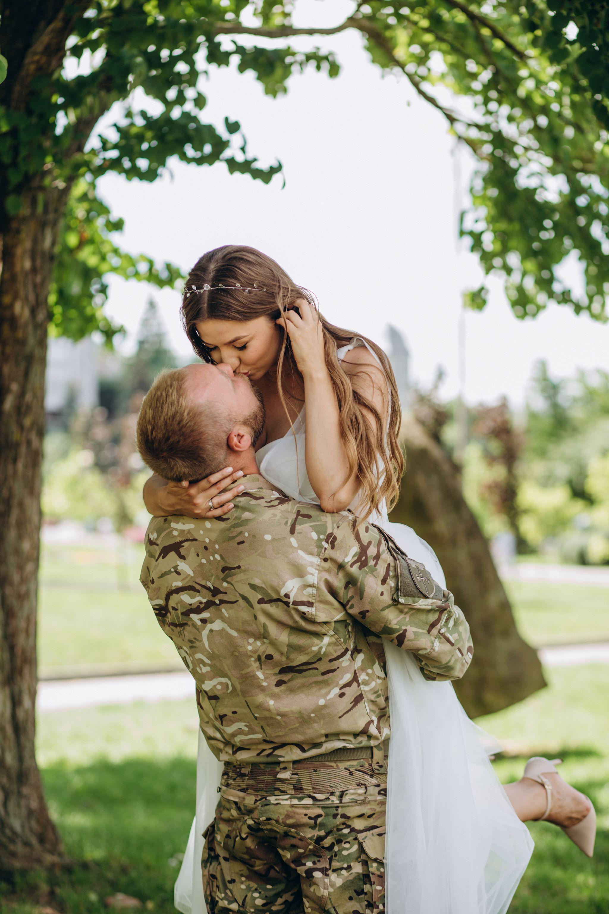 Новини Тернополя - фото з Ми домовляємося про обійми уві сні: як військовий з Тернополя зберігає стосунки попри 1000 кілометрів
